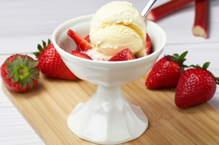 The BEST Strawberry-Rhubarb Crisp (Ready in 45 Minutes!