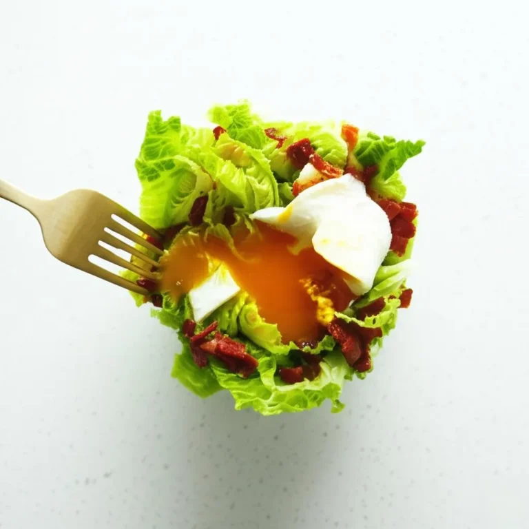 How to Make Traditional Salade Lyonnaise – Warm, Savory & Satisfying